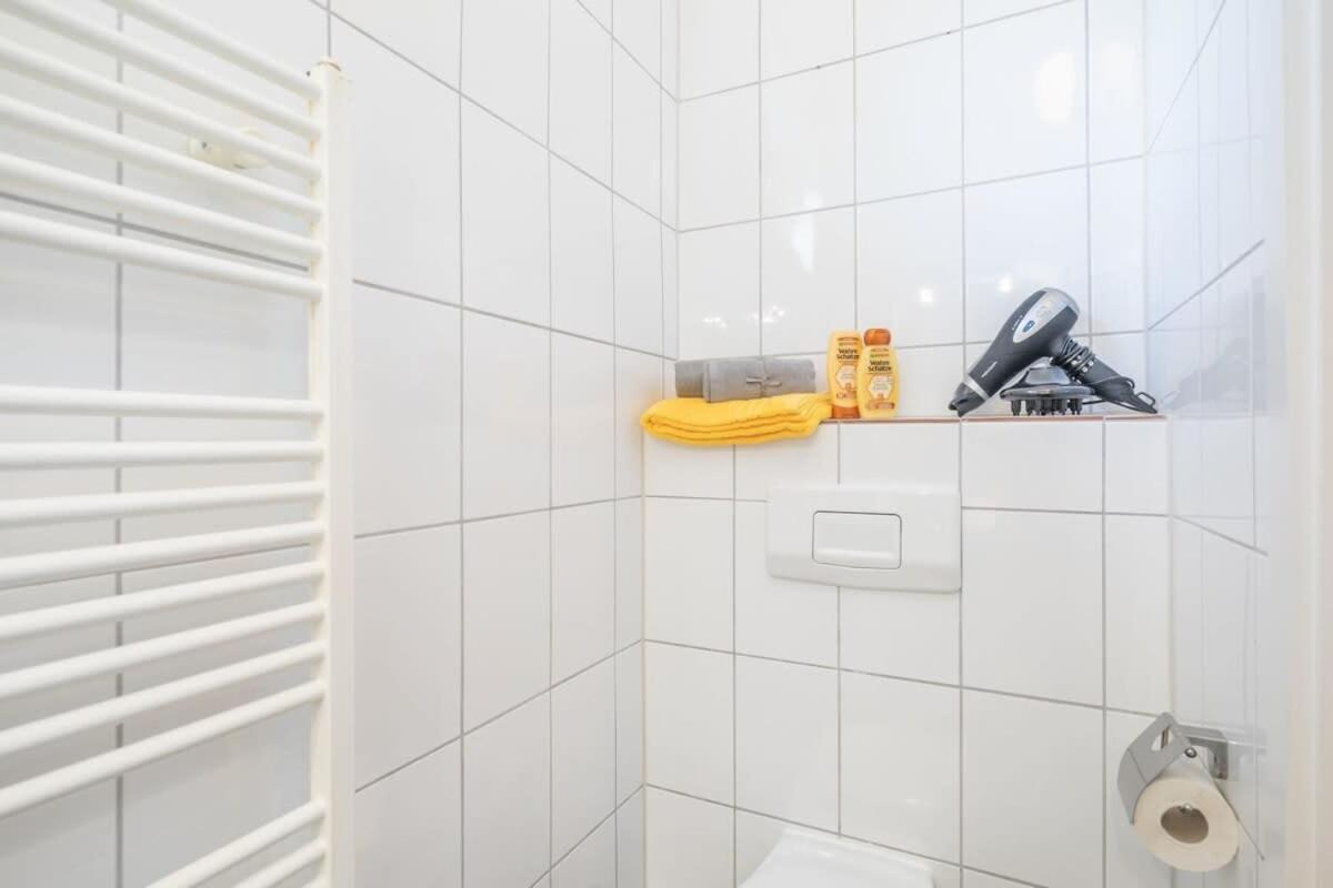 Beautiful 2 Bedroom Apartment Incl Parking Хамбург Екстериор снимка